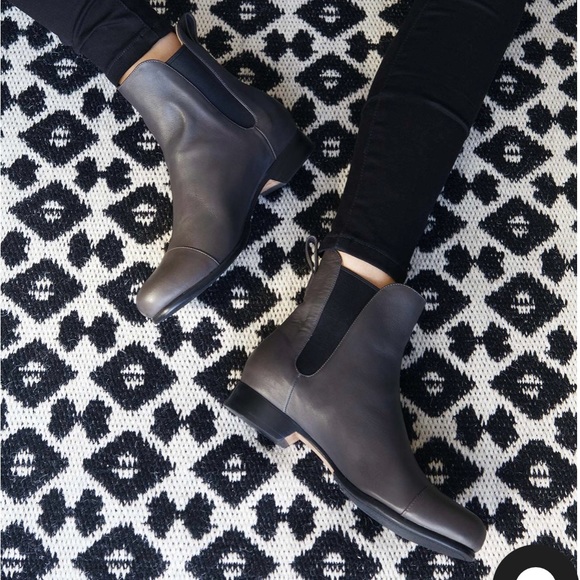 Poppy Barley Shoes - Poppy Barley Chelsea Boot- Distressed Khaki